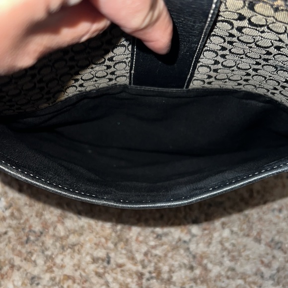 Pre-owned Coach Signature C Black Leather/canvas Crossbody Bag - Picture 5 of 10